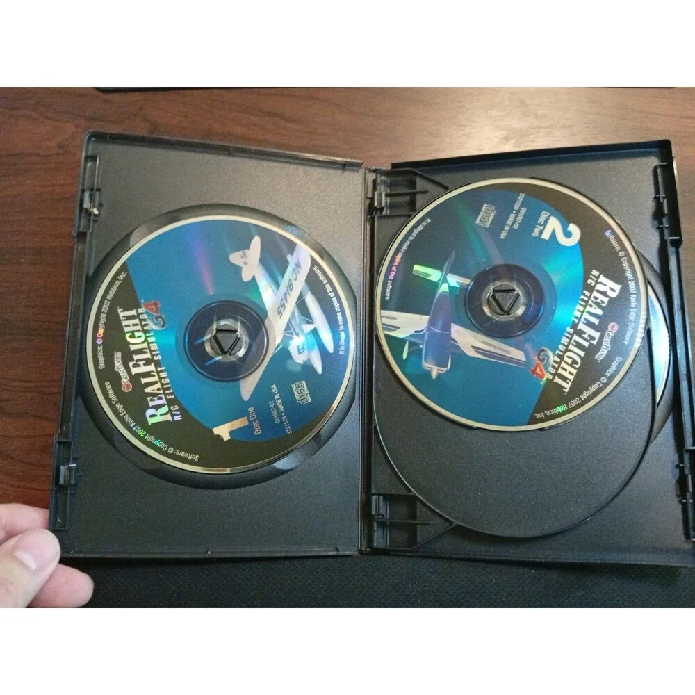 Great Planes Real Flight G4 R/C Flight Simulator PC Software 4-Disc with Code